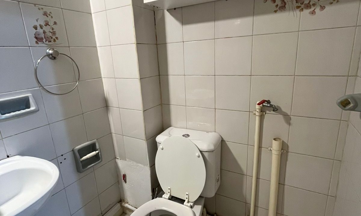 WhatsApp Image 2025-10-29 at 13.42.52 (2)